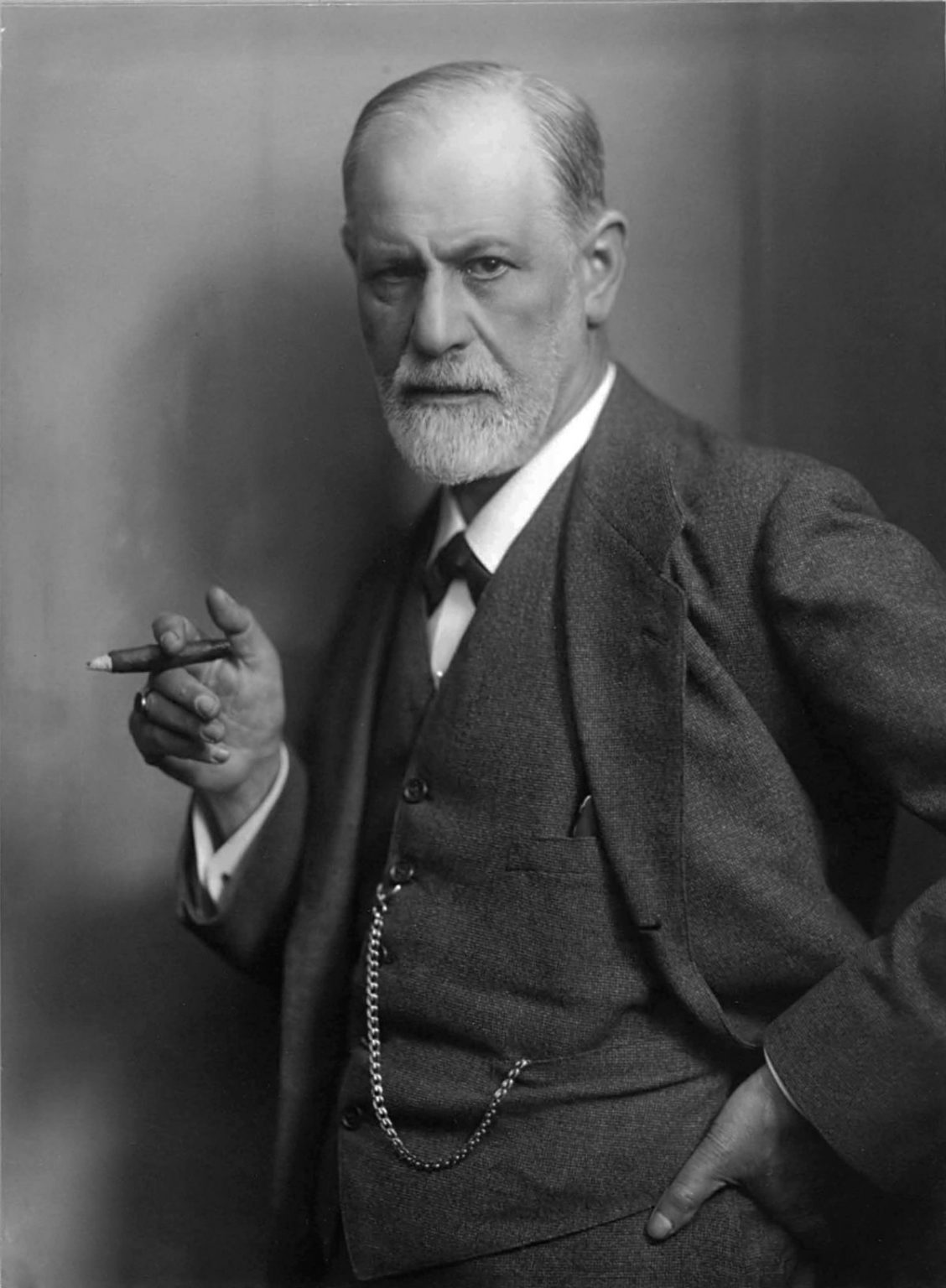 Sigmund_Freud,_by_Max_Halberstadt_(cropped)